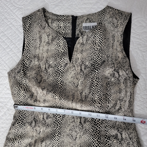 Robbie Bee Womens 100% Silk Snake Print Sleeveless Sheath Dress Size 6 - Picture 9 of 13